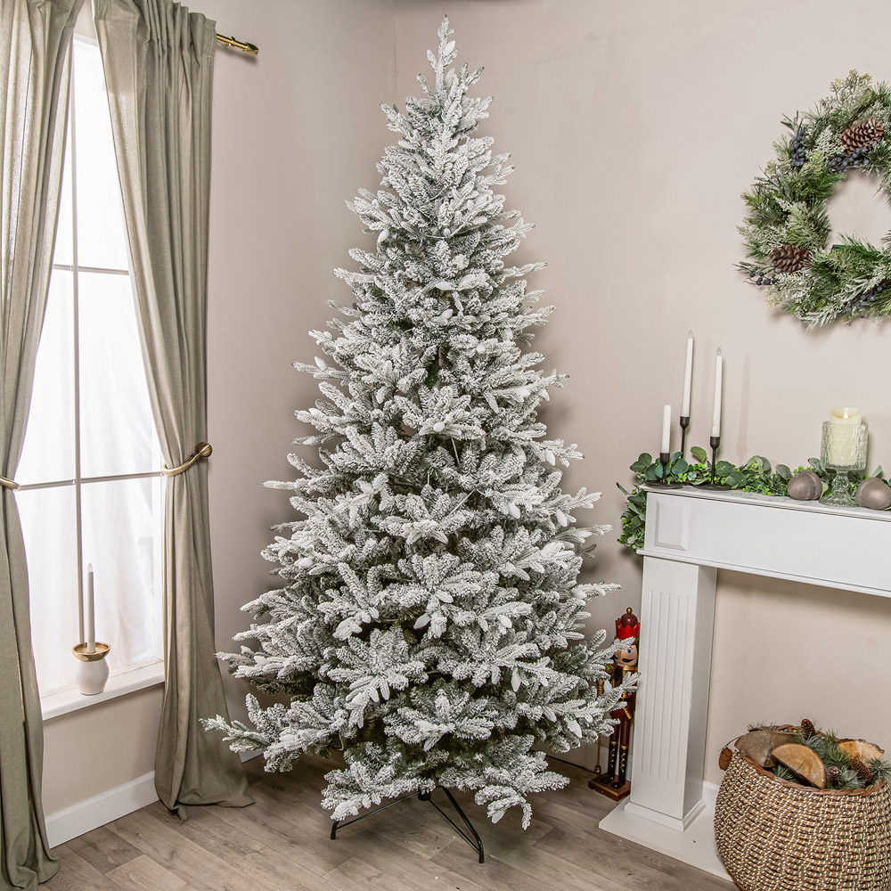 The Christmas Centre Pre-Lit Highgrove Artificial Xmas Tree 6.5ft Image 7