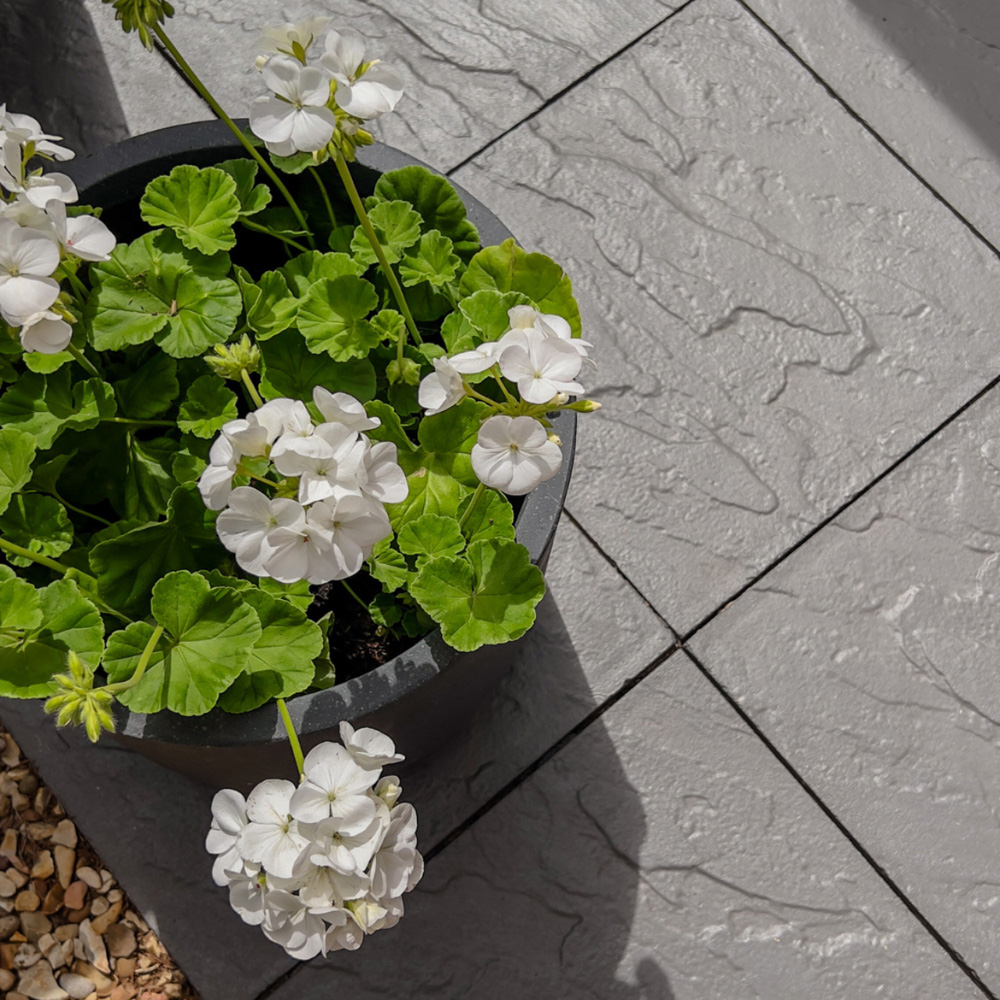 Tikkurila Patio Kivikuullote EK10 Patio Paving Stain 3L Image 7