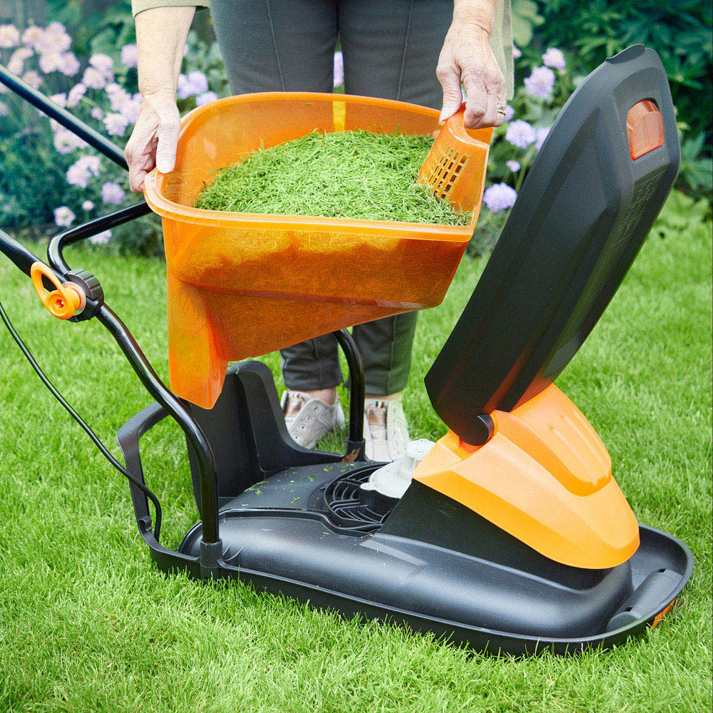 LawnMaster MEH1733 1700W 2-in-1 33cm Hover Collect Lawn Mower and Line Trimmer Set Image 7