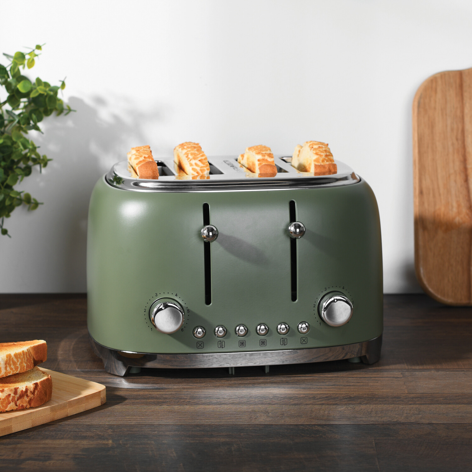 Kitchen Master Olive 4 Slice Stainless Steel Toaster - Green Image 2