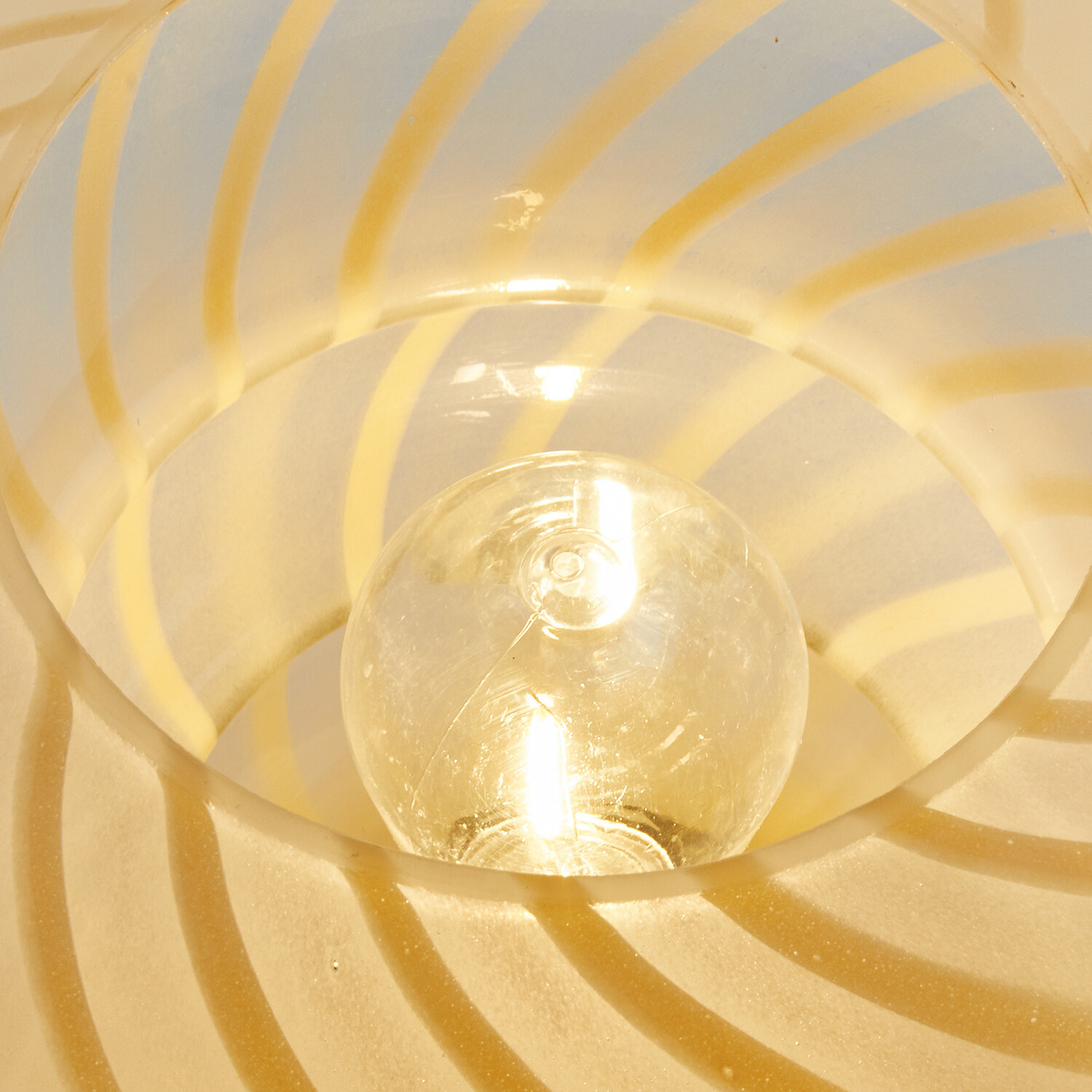 Daphne Battery Operated Light - Yellow Image 4