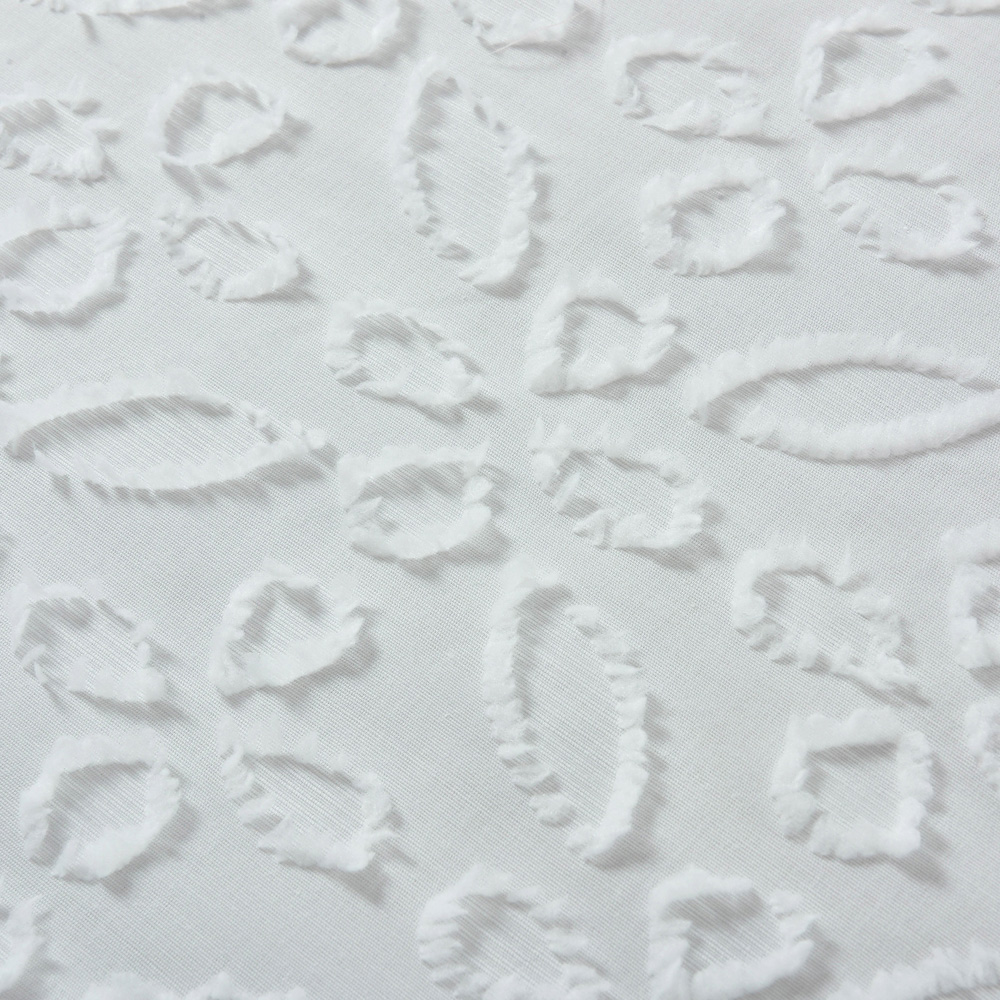 Intimates Astra Super King Size White Tufted Duvet Set Image 4