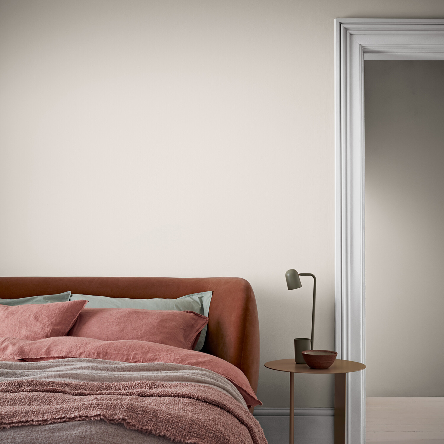 Crown Walls & Ceilings Organic Cloth Mid Sheen Emulsion Paint 5L Image 5