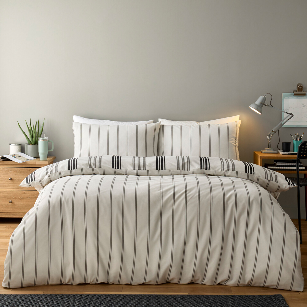 Linear Stripe Bedding Set Monochrome Single Image 3