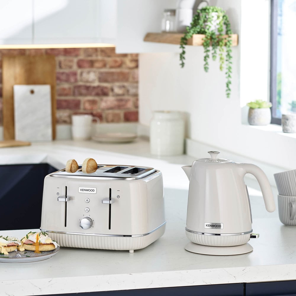 Kenwood KW4307 Clotted Cream Elegancy 4 Slice Toaster Image 6