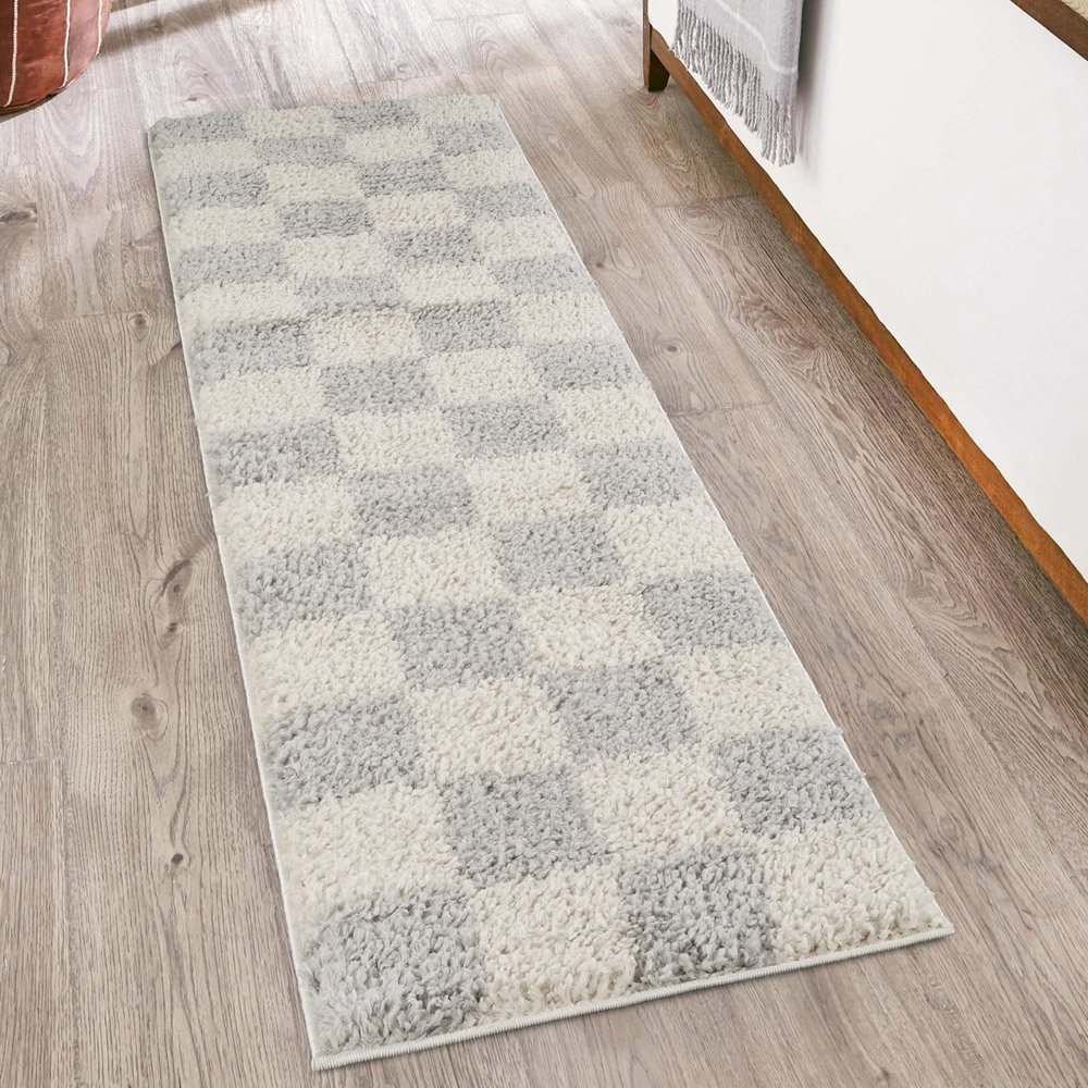 Desire Rugs Chester Grey Shaggy Checkered Rug 60 x 220cm Image 2