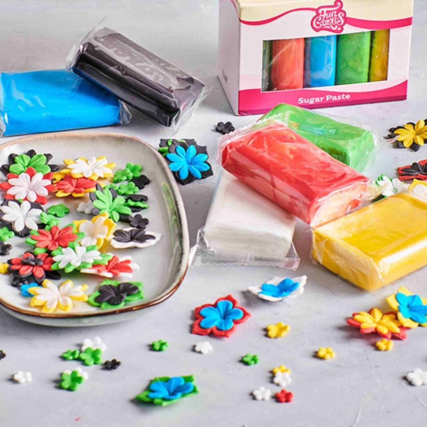 Pack of 5 FunCake Sugar Paste - Primary Colours Image 2