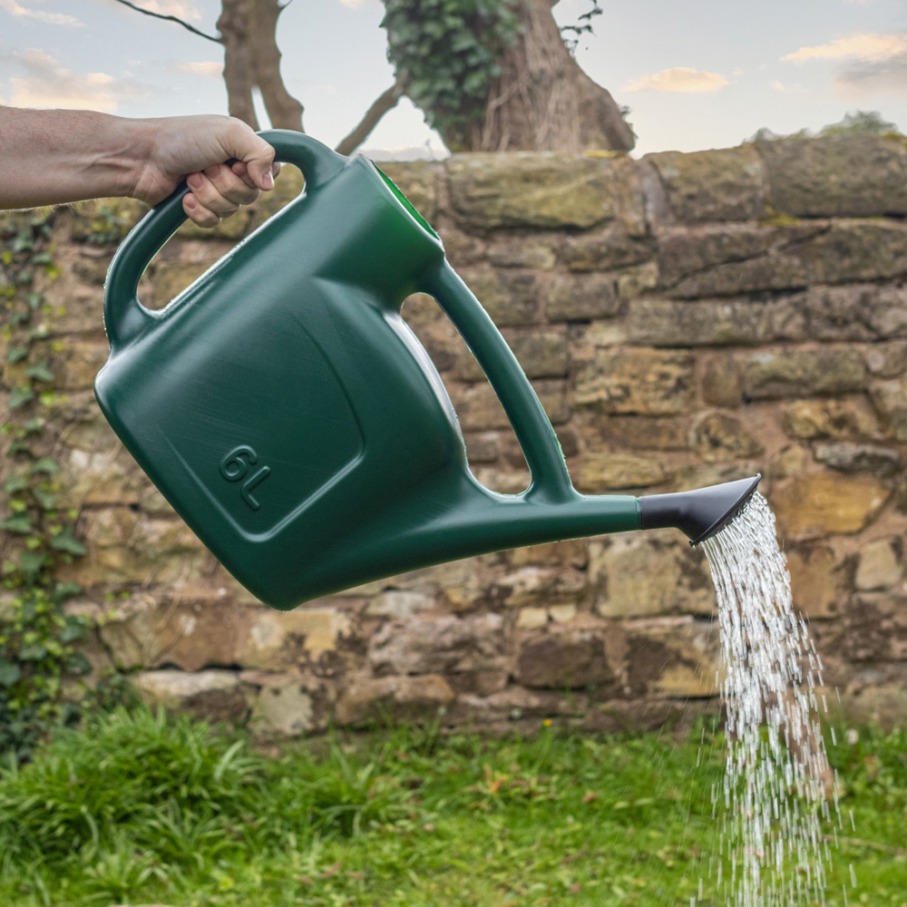 Hardys Green Watering Can 6L Image 2