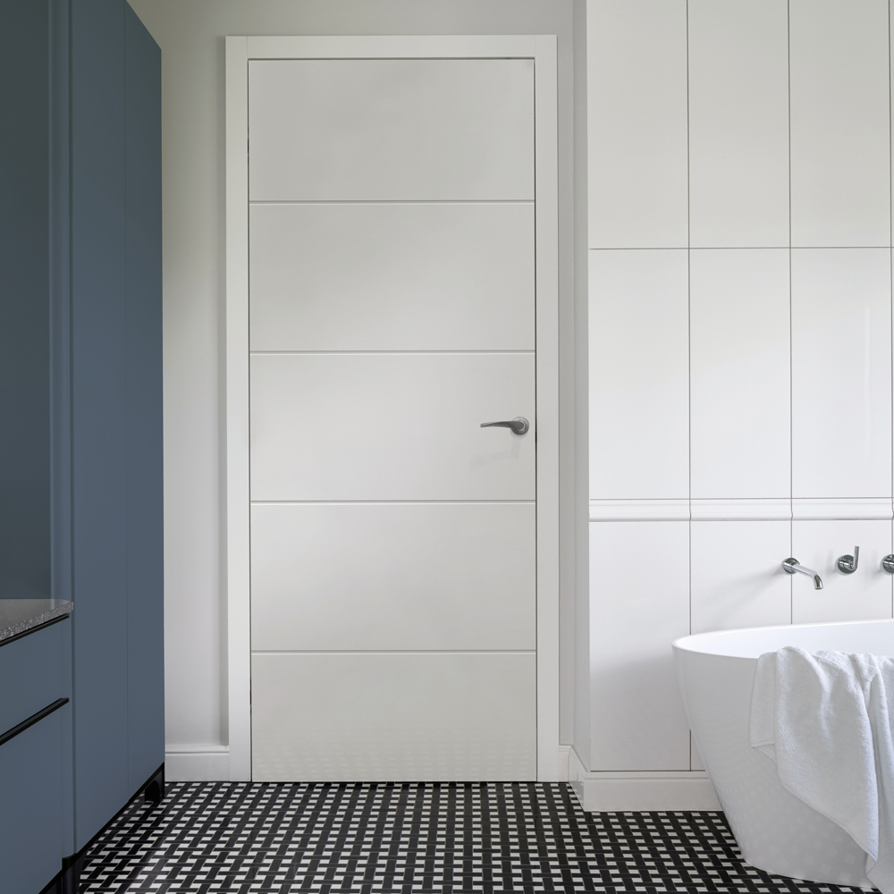 JB Kind Modern Moulded 4 Line White Horizontal Primed Internal Door 1981 x 838mm Image 2