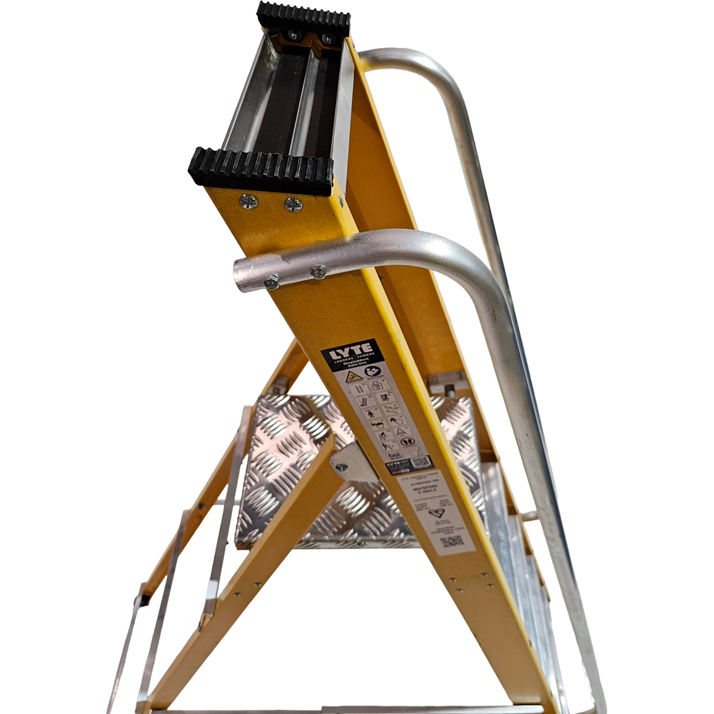Lyte Ladders and Towers MagnaStep 3 Tread Glassfibre Platform Step Ladder with Handrails Image 3