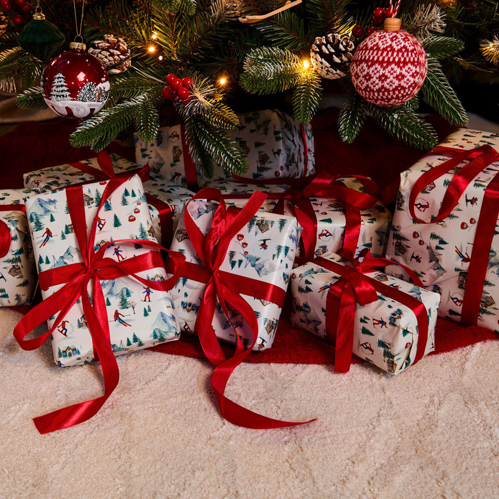 Ski Snowboard Gift Wrap White Image 2