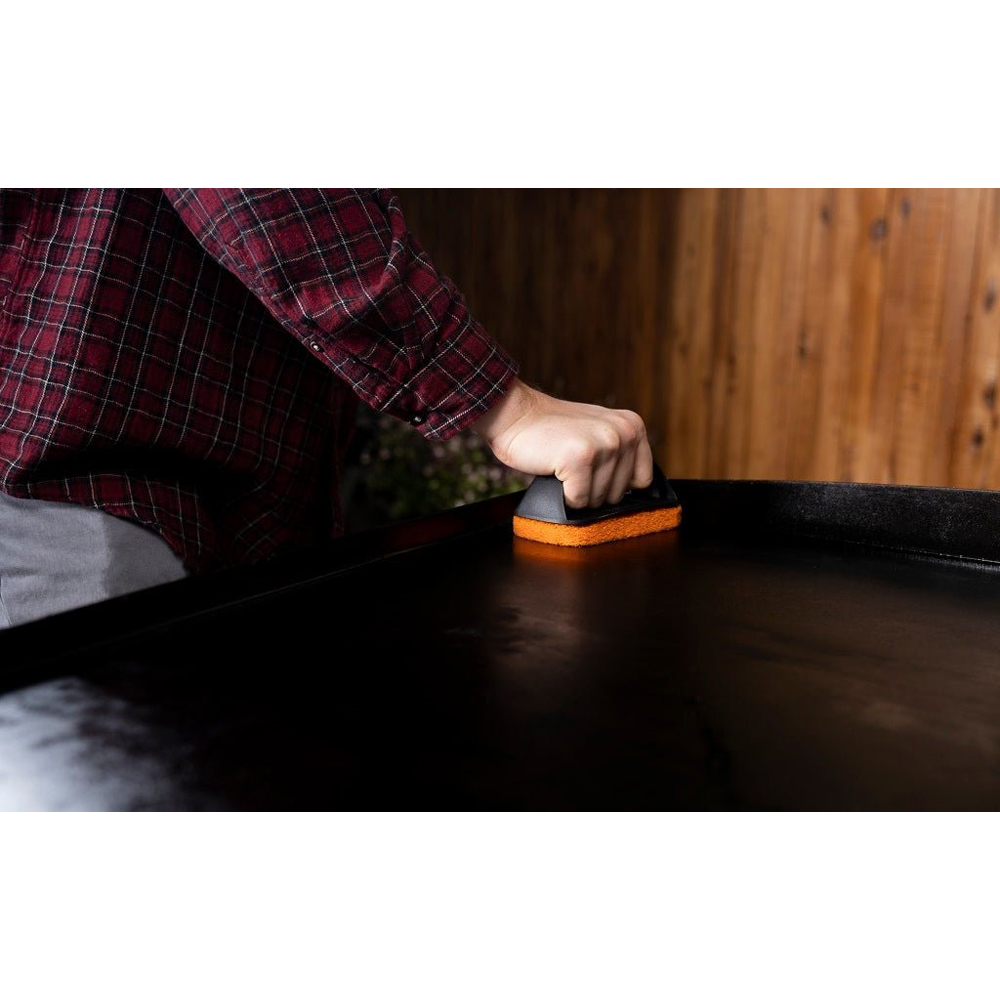 Blackstone 8 Piece Griddle Cleaning Kit Image 7
