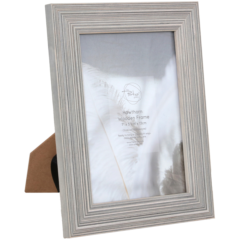 Hawthorn Wooden Photo Frame - Grey / 7 x 5in Image 3