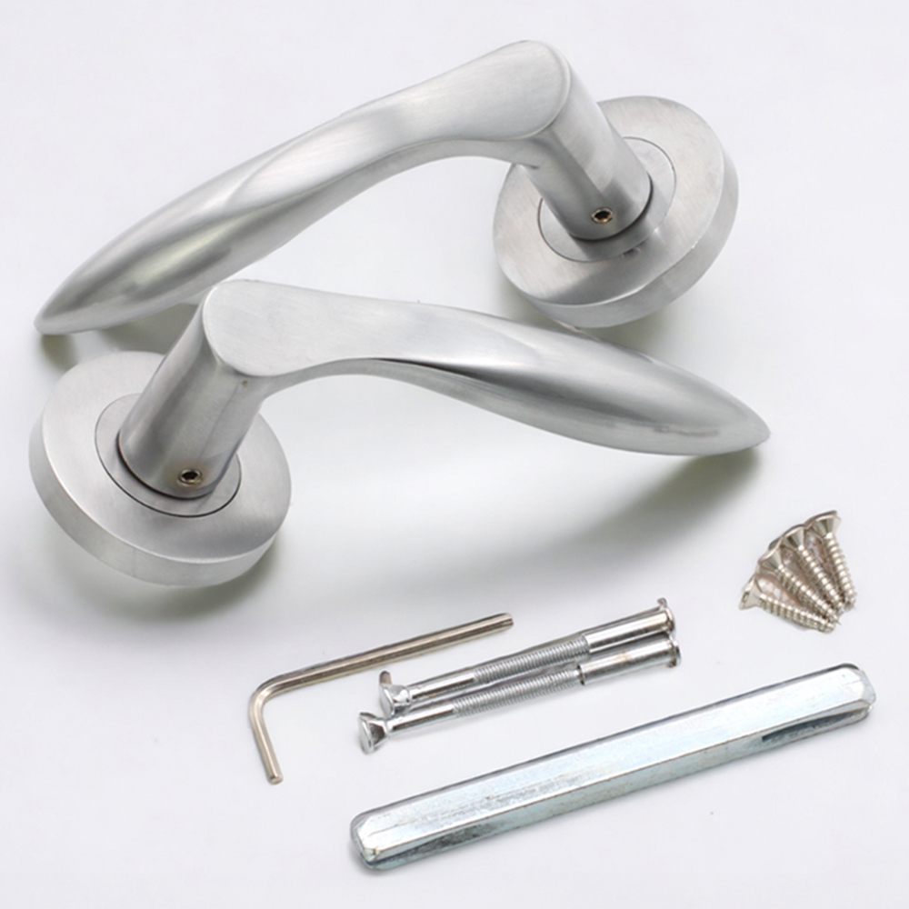 Spira Brass Pearle Satin Chrome Lever Door Handle 2 Pack Image 4