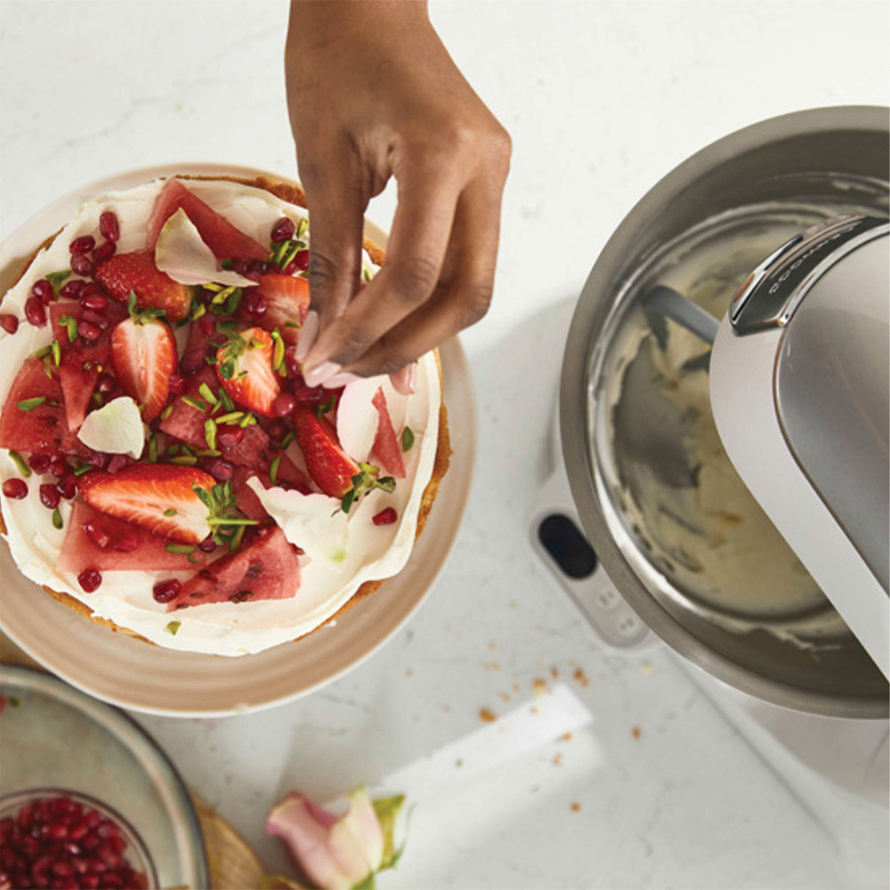 Kenwood Chef Baker KW0305 White 5L Titanium Stand Mixer Image 7