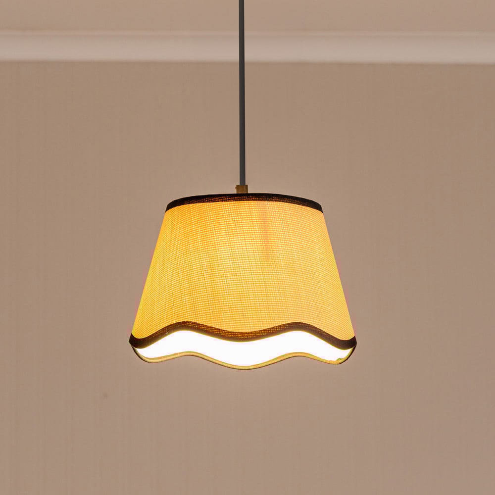 ValueLights Dutton Natural Scallop Edge Small Lamp Shade with Black Trim Image 2