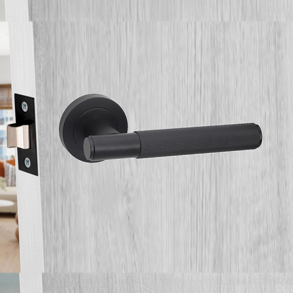 Golden Grace Matt Black Straight T-Bar Linear Door Handle Set Image 2