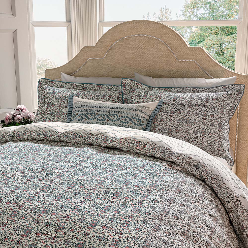 V&A Indian Lattice Super King Size Red and Teal Duvet Set Image 4