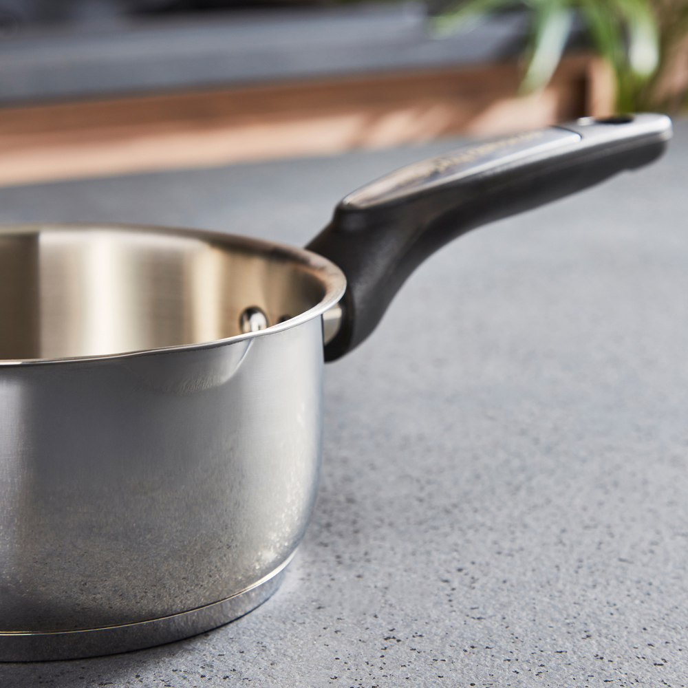 Morphy Richards Graphite Stainless Steel 5 Piece Pouring Spout Pan Set Image 8