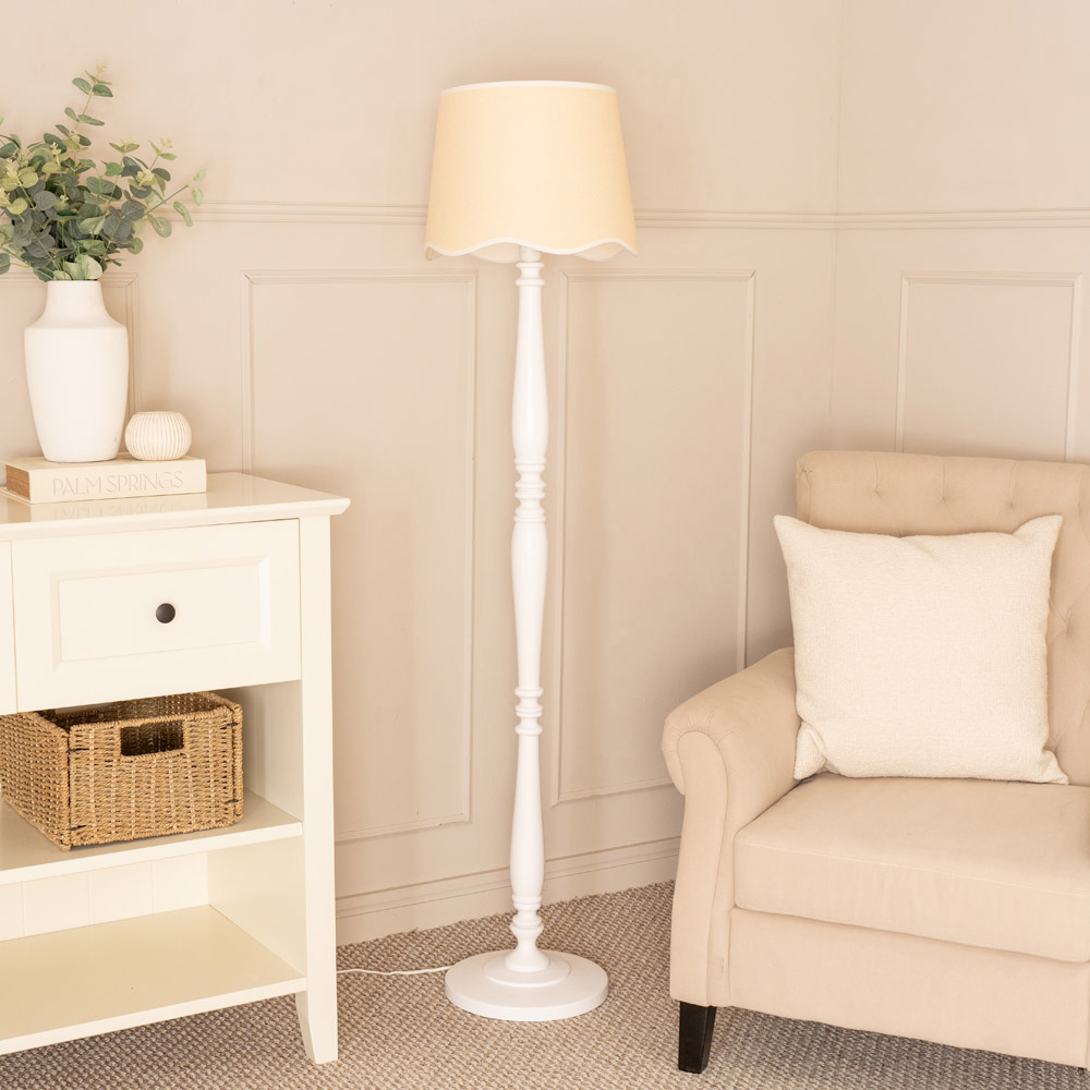 ValueLights Victoria Scallop White Edge Shade White Wood LED Floor Lamp Image 5