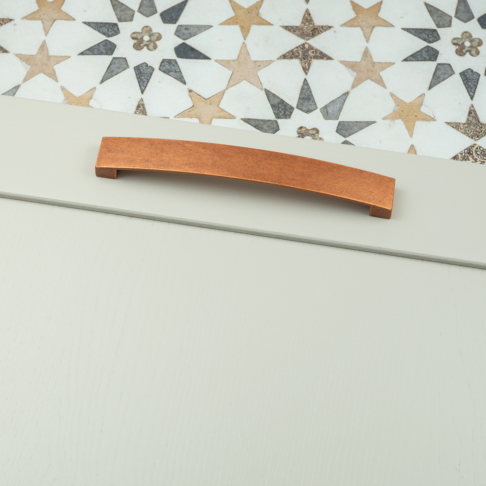Handle & Home Antique Copper Bow Handle 160mm Image 4