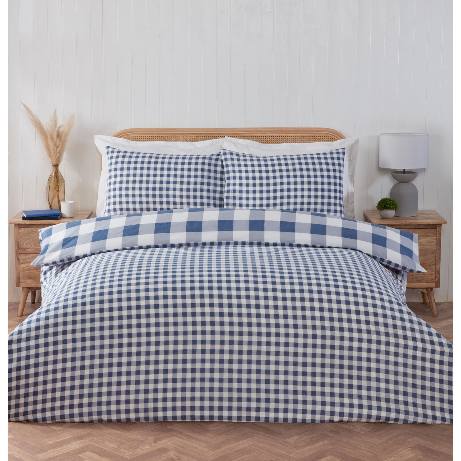 Portland Check Duvet Cover and Pillowcase Set - Navy / Superking Image 5