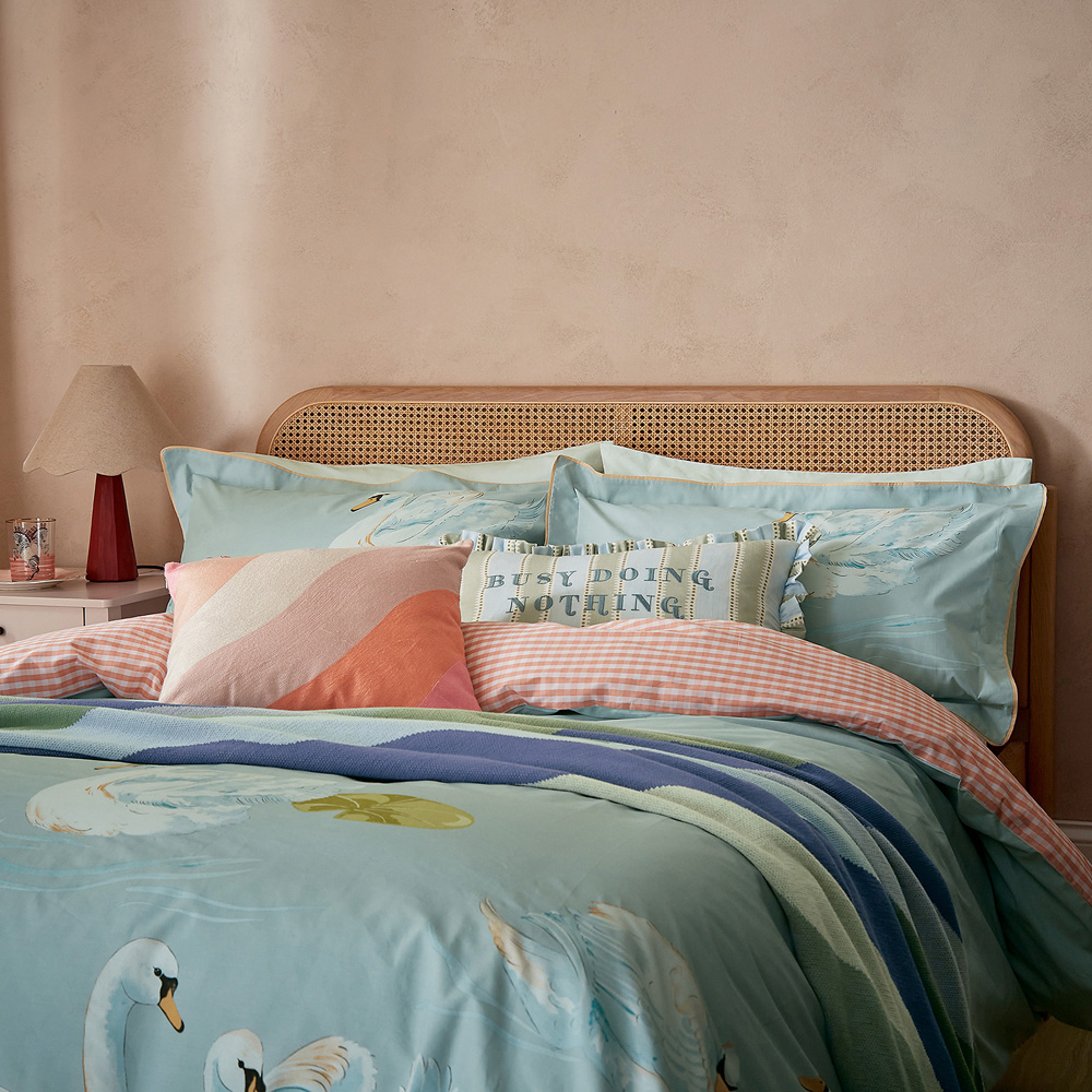 Yvonne Ellen Super King Size Aqua Sister Swans Reversible Duvet Set Image 3