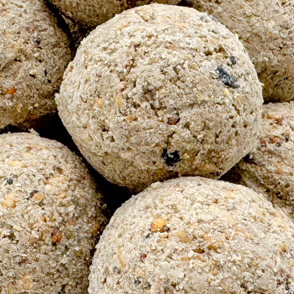 The Little Birdhouse Daily Fat Balls Tub Image 4