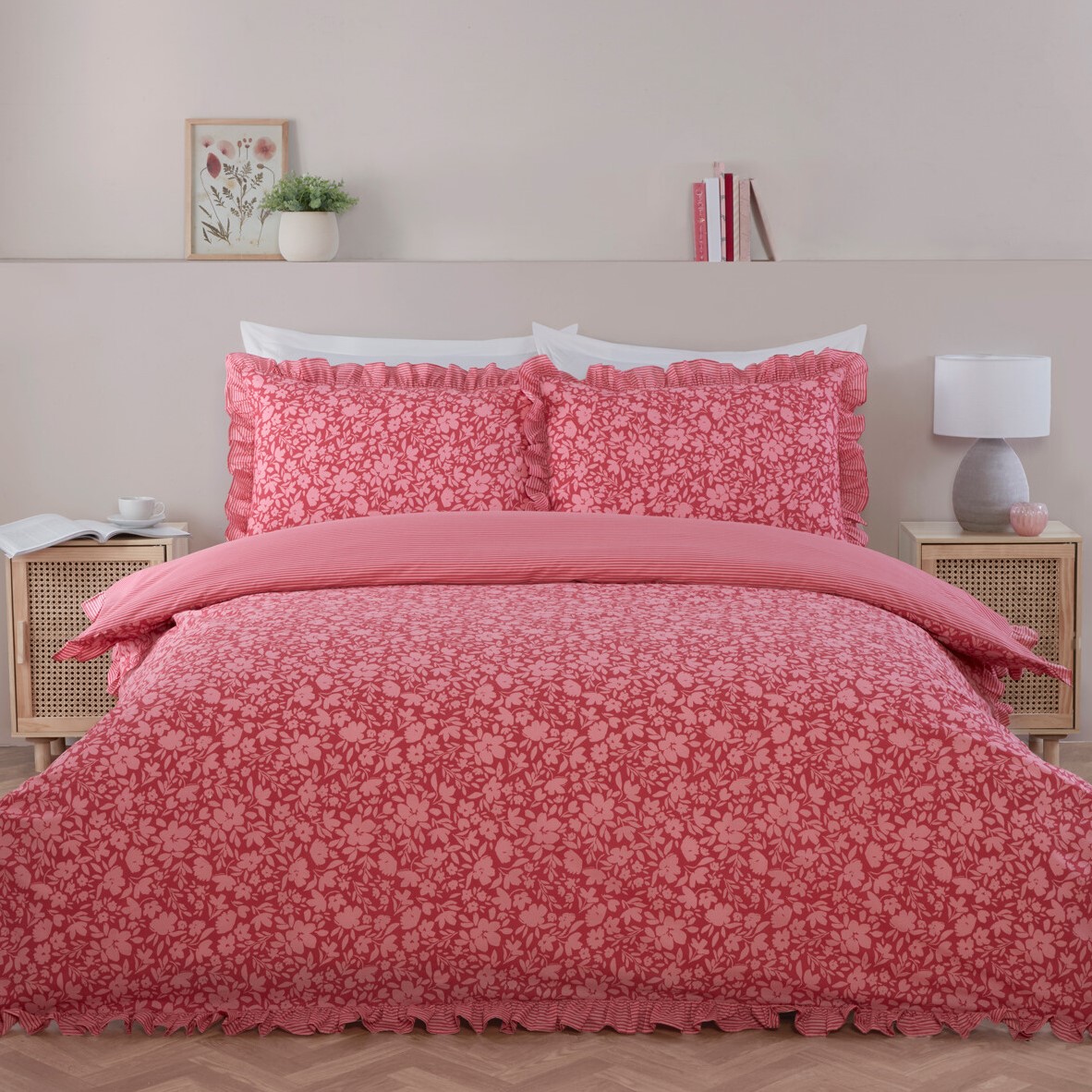 Isla Floral Duvet Set - Pink / Superking Image 1