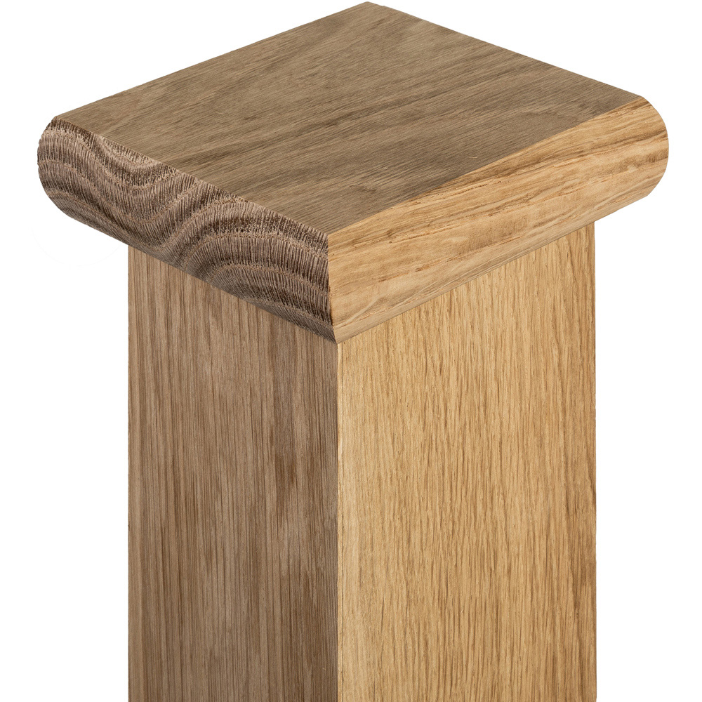 Blueprint Joinery Cambridge Flat Oak Newel Post Cap 82mm Image 3