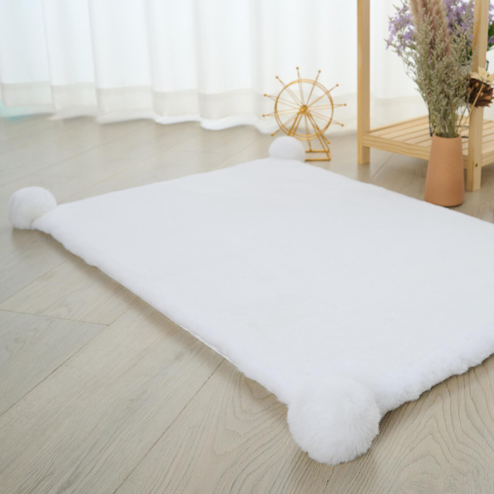 Luxury Rabbit Fur Pom Rug - White Image 3