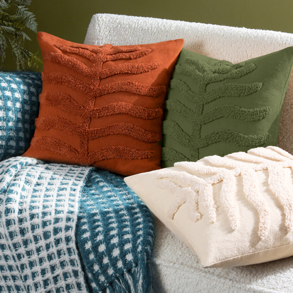 furn. Dakota Forest Tufted Cushion Image 6