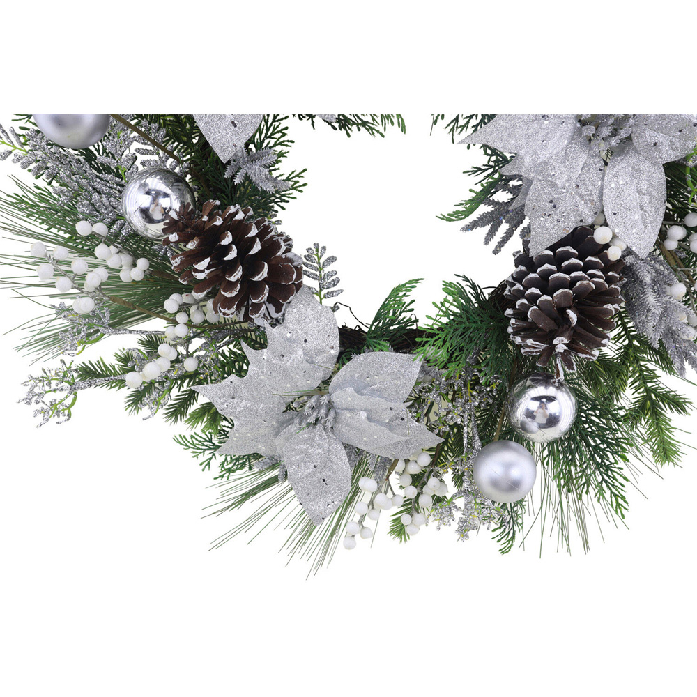 Silver Poinsettia Berry Wreath Image 3