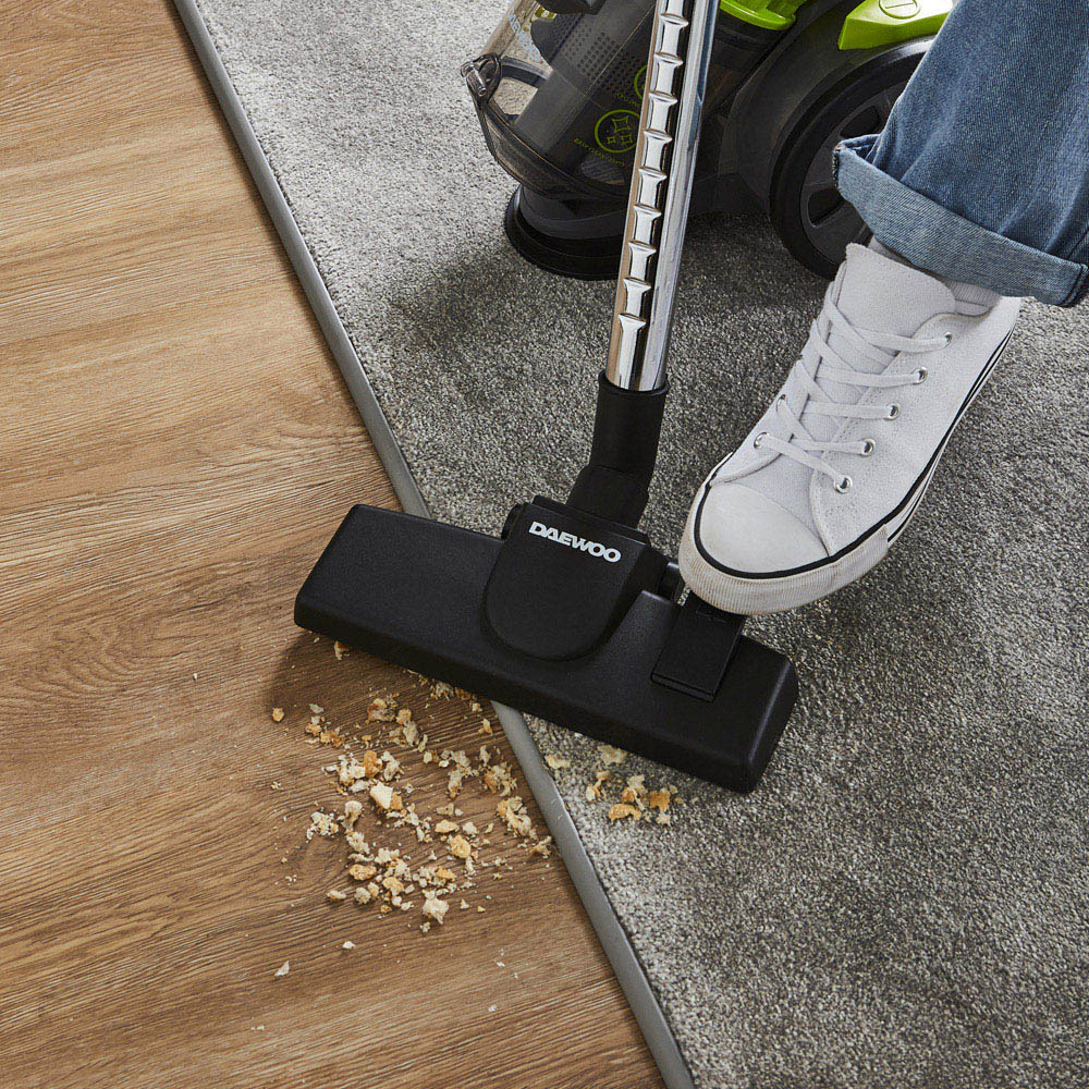 Daewoo Cyclonic Vacuum Cleaner 700W Image 4
