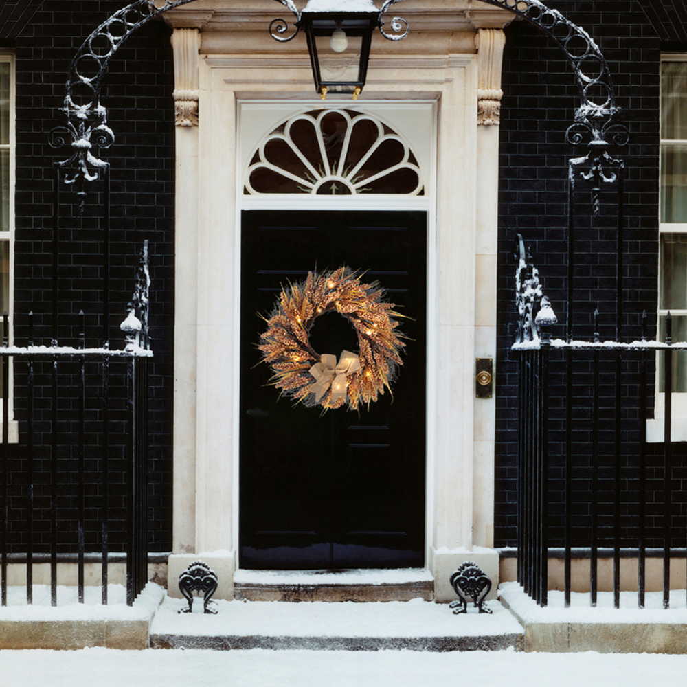 Living and Home LED Wreath with Golden Wheat Ears 50cm Image 7