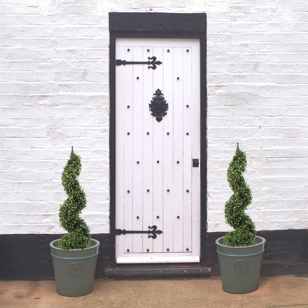 Leaf Buxus Spiral Boxwood Artificial Tree with Metal Top 120cm Image 2