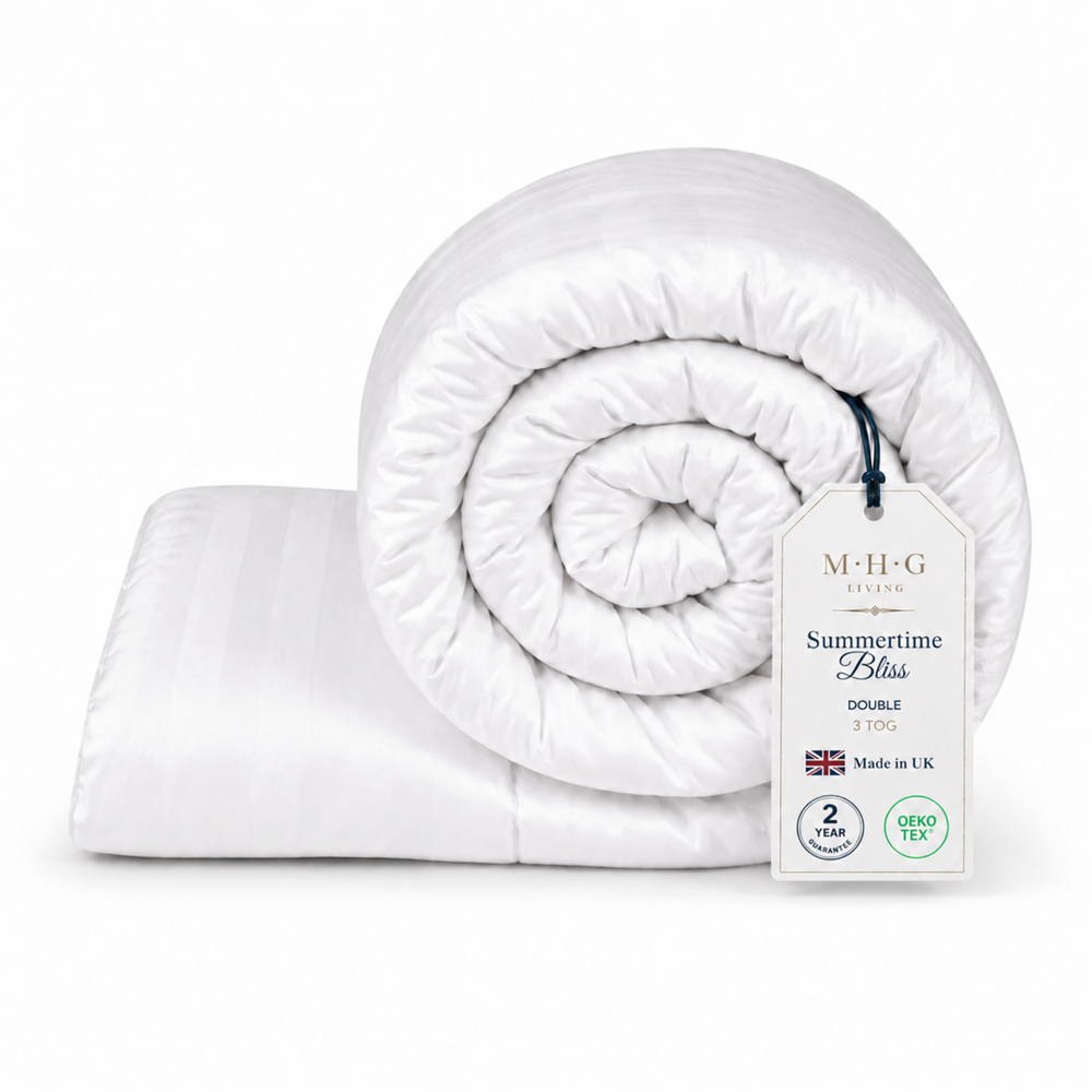 MHG Living Double White Striped Summer Lightweight Hollowfibre Duvet 3 Tog Image 3