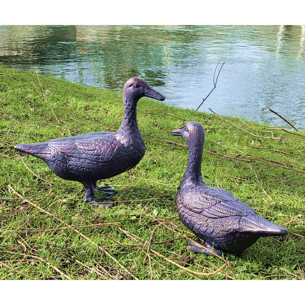 Inspirational Gifting 2 Piece Duck Cast Aluminium Garden Ornament Set Image 5