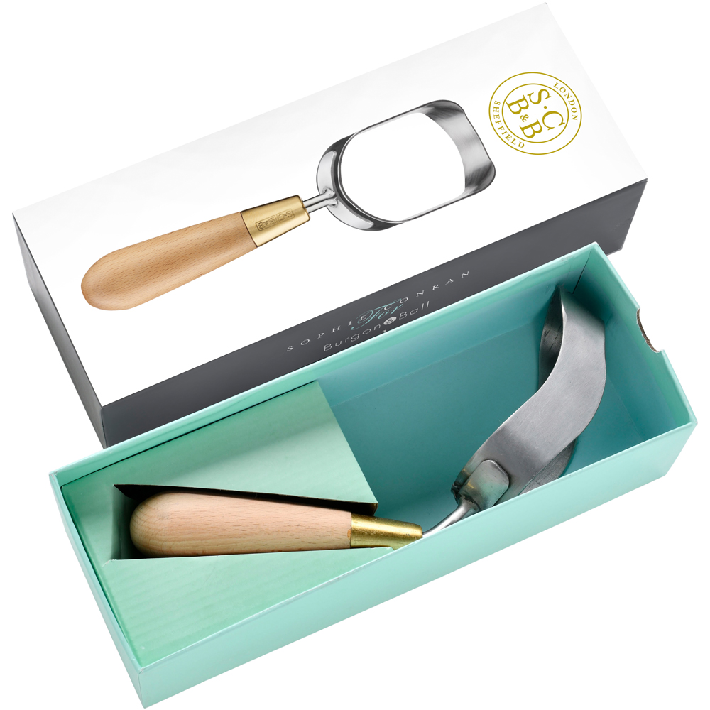 Sophie Conran Stainless Steel Ergonomic Garden Hoe with Beech Wood Handle in Gift Box Image 3