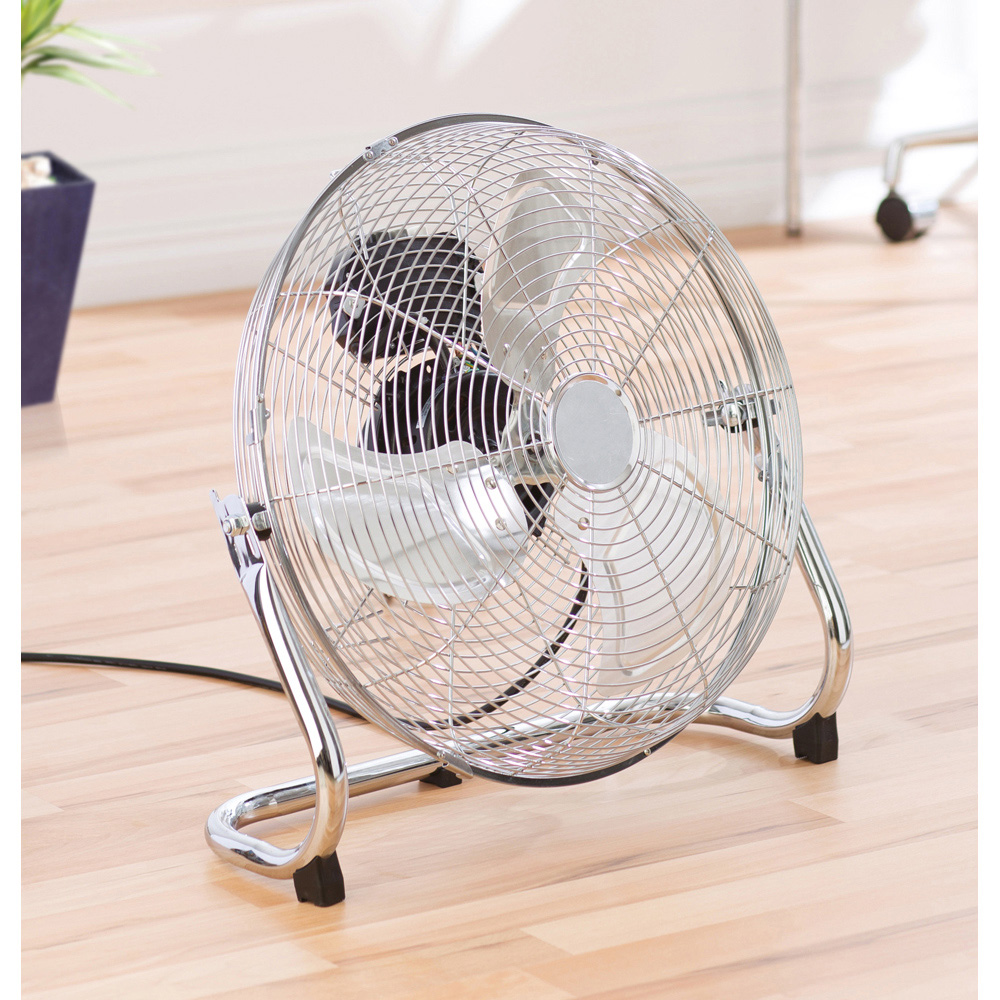 Daewoo Chrome Floor Fan 18 inch Image 2