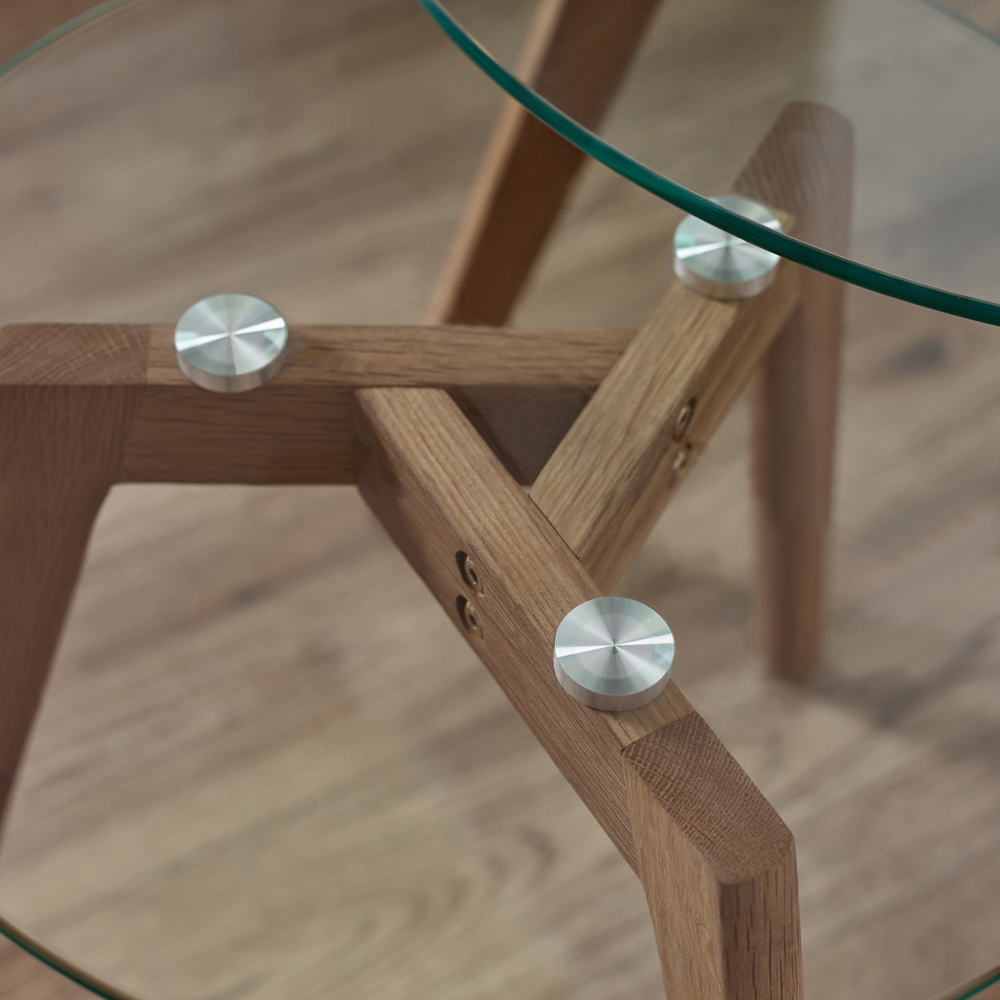 Julian Bowen Bryant Oak Base and Tempered Glass Nest of Tables Set of 2 Image 6