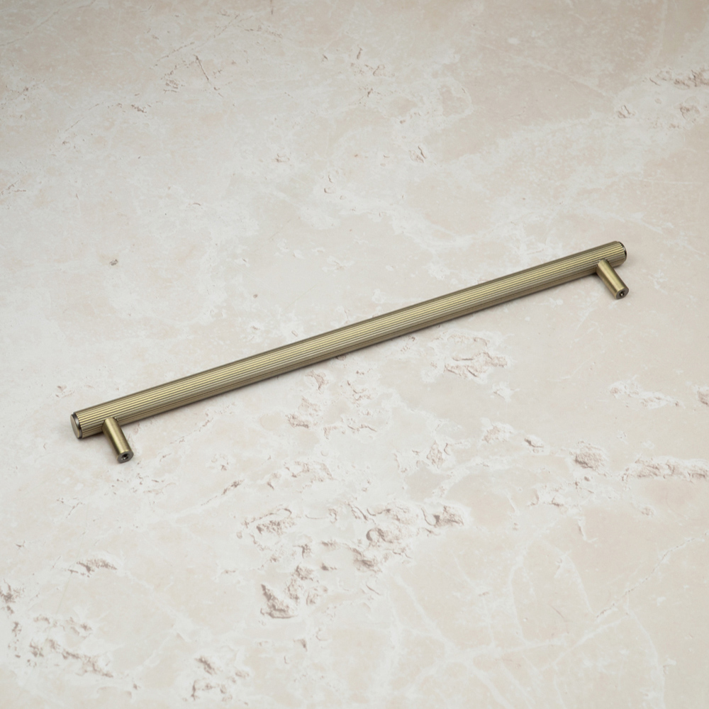 Handle & Home Antique Brass Reeded T-Bar Handle 320mm Image 3