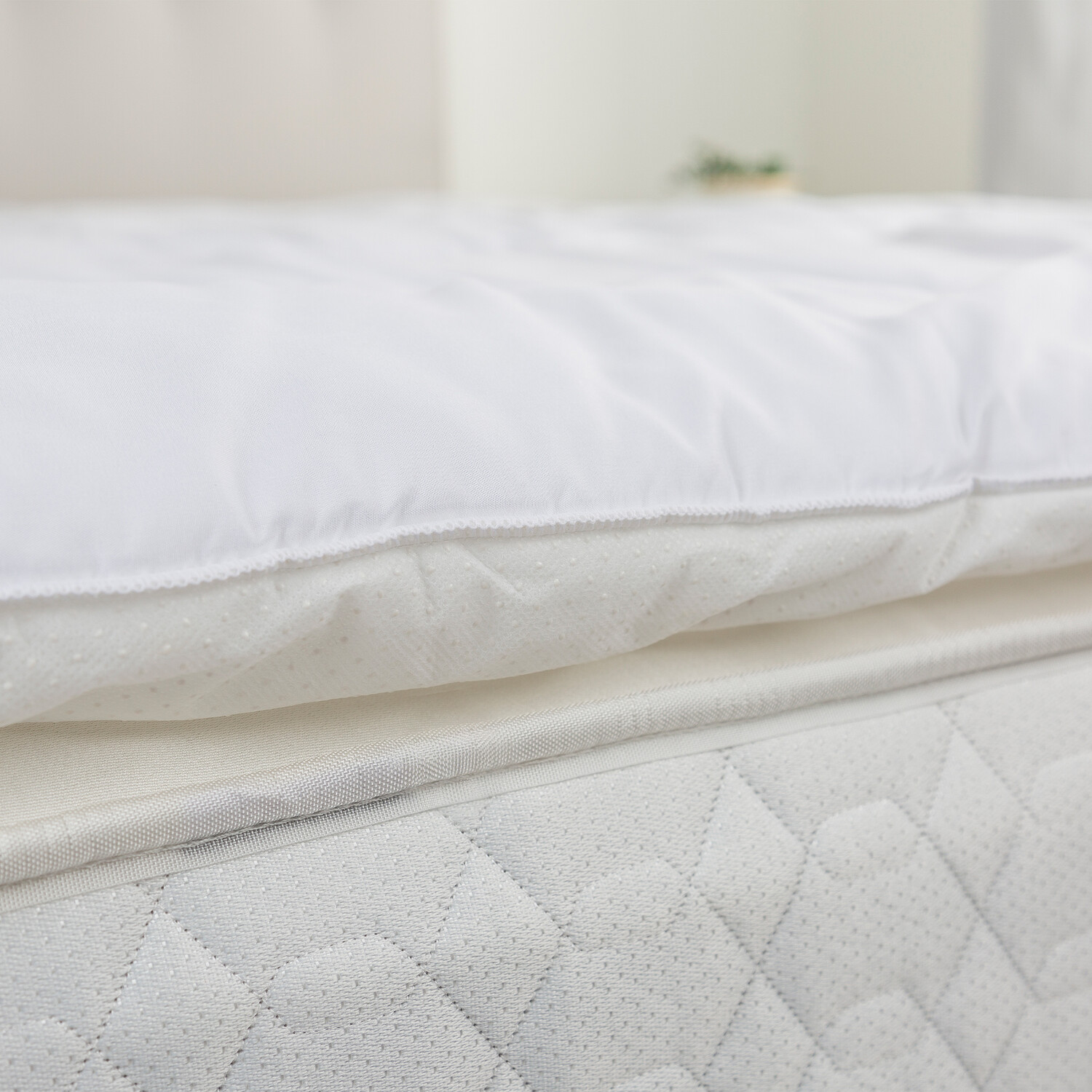 Slumberdown Sleep Soundly Topper - White / Double Image 4