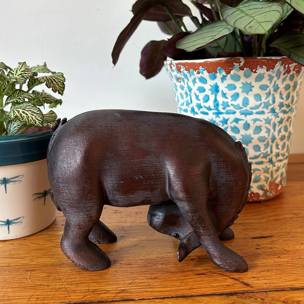 Inspirational Gifting Eeyore Polystone Resin Garden Ornament Image 4