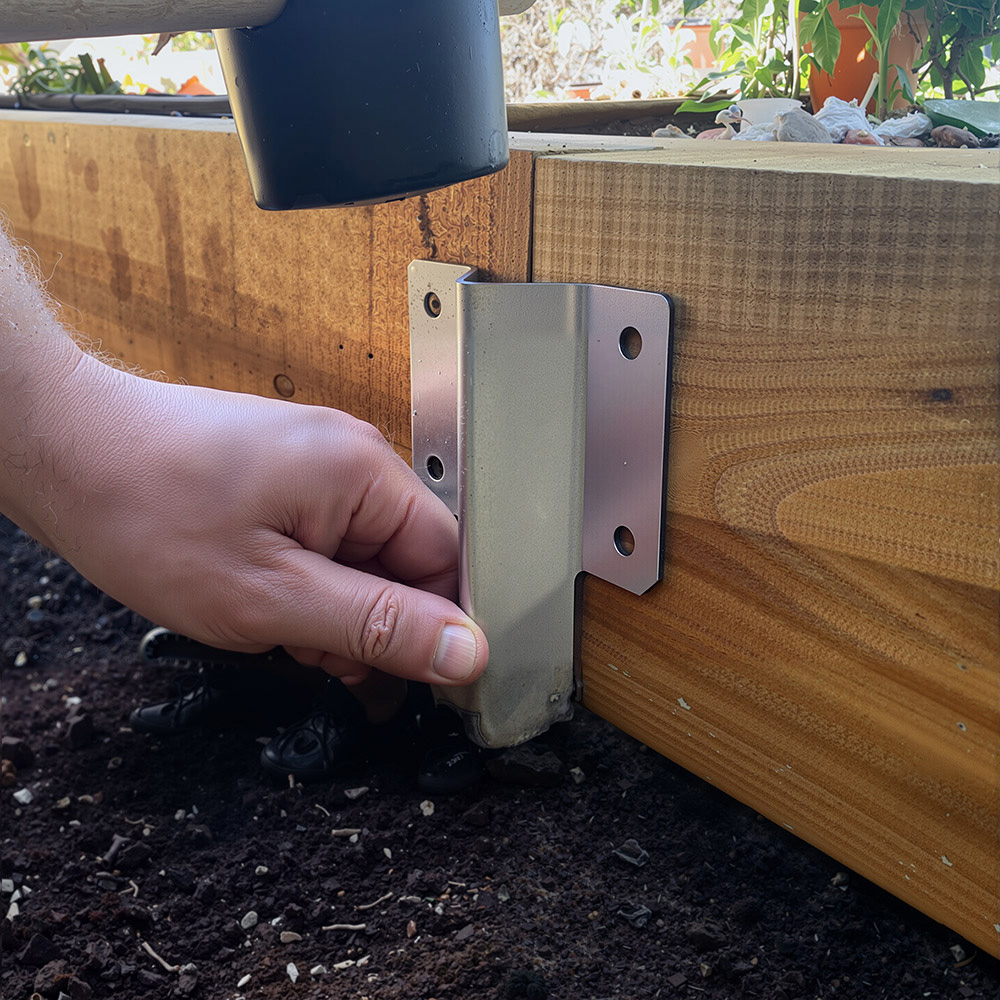 Living and Home Metal Timber Landscape Fixing Edging Repair Kit Image 2