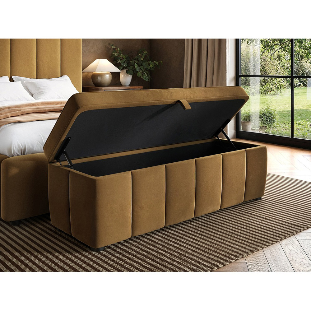 SOLACE+CO Emilie Caramel Velvet Blanket Box Image 5