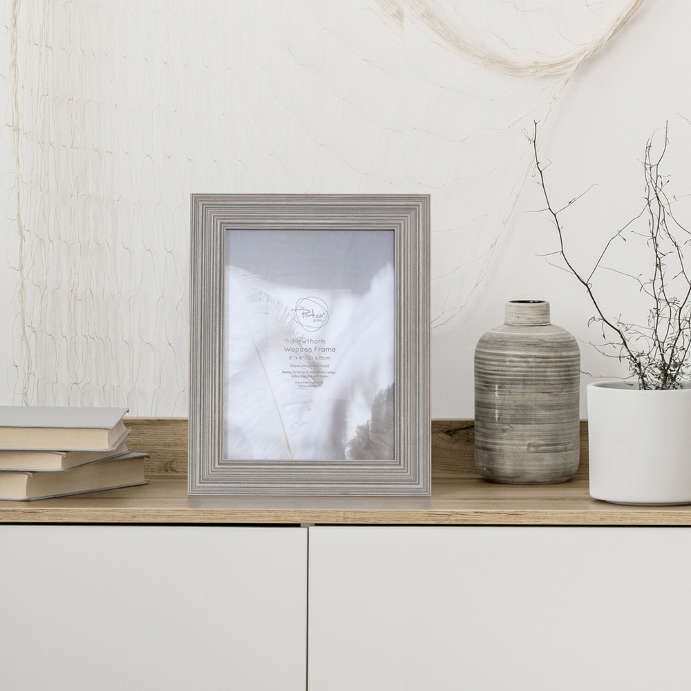 Hawthorn Wooden Photo Frame - Grey / 8 x 6in Image 2