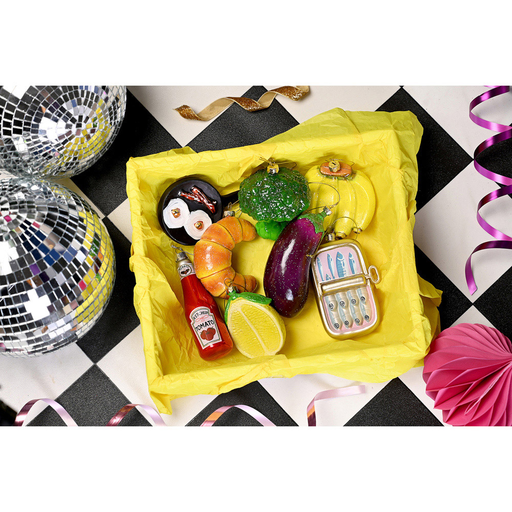 The Seasonal Gift Co Ketchup and Breakfast Hanging Decoration 2 Piece Image 2