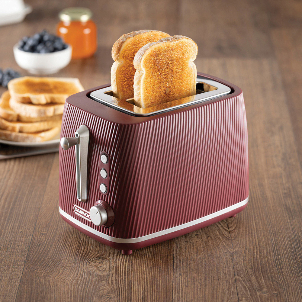 Daewoo SDA2778 Cascade Ruby Textured 2 Slice Toaster Image 3