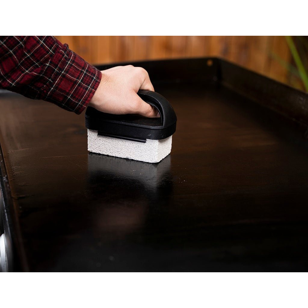 Blackstone 8 Piece Griddle Cleaning Kit Image 6
